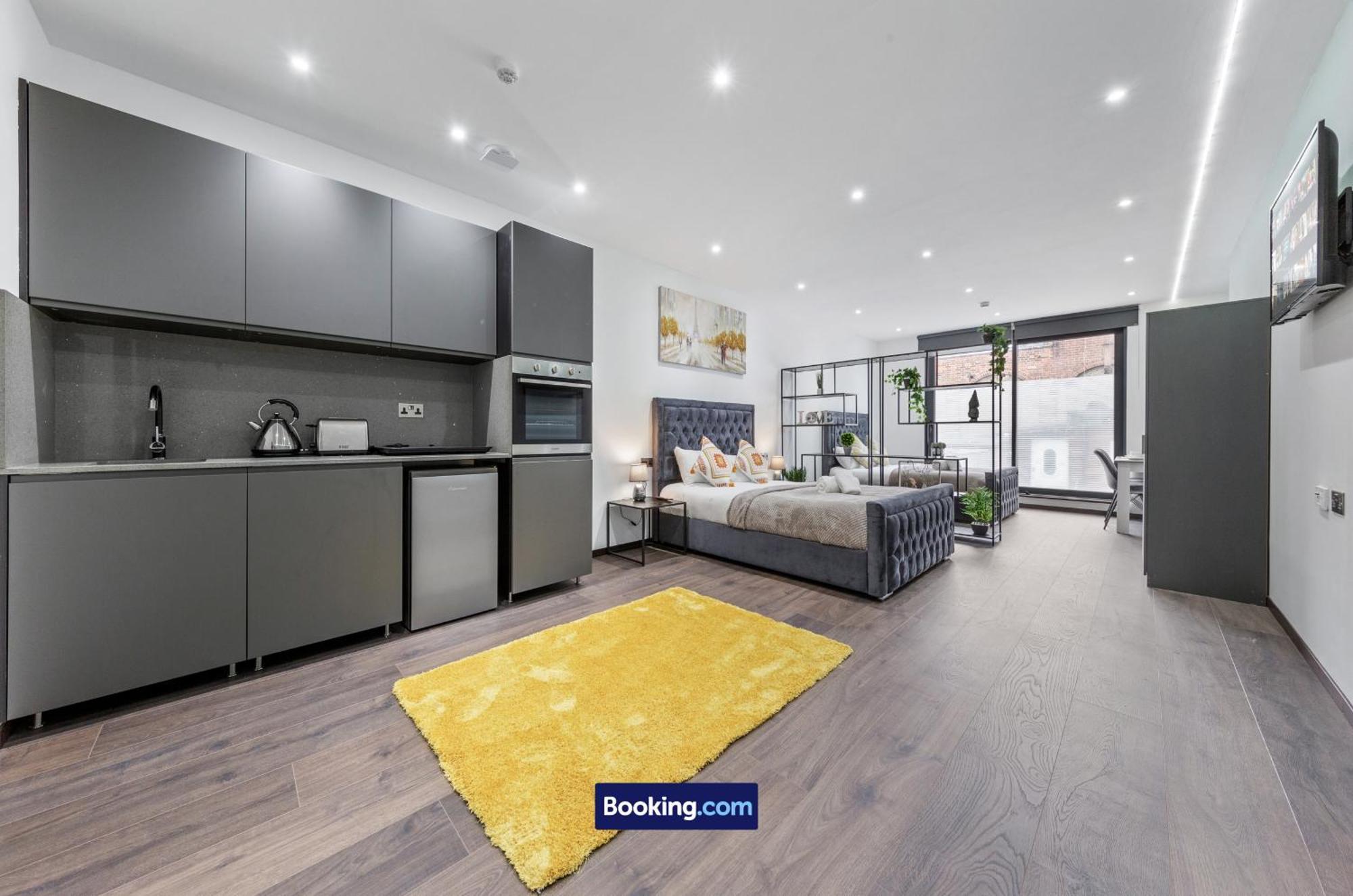 Stylish Studio Apt By Stay Smart Short Lets & Serviced Accommodation Woodstock With Free Wifi London Exteriör bild